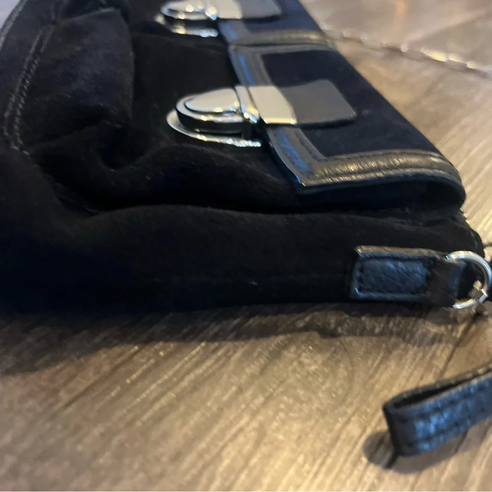 Banana Republic Fall 2003 Black Suede Shoulder Bag Silver Chain Y2K